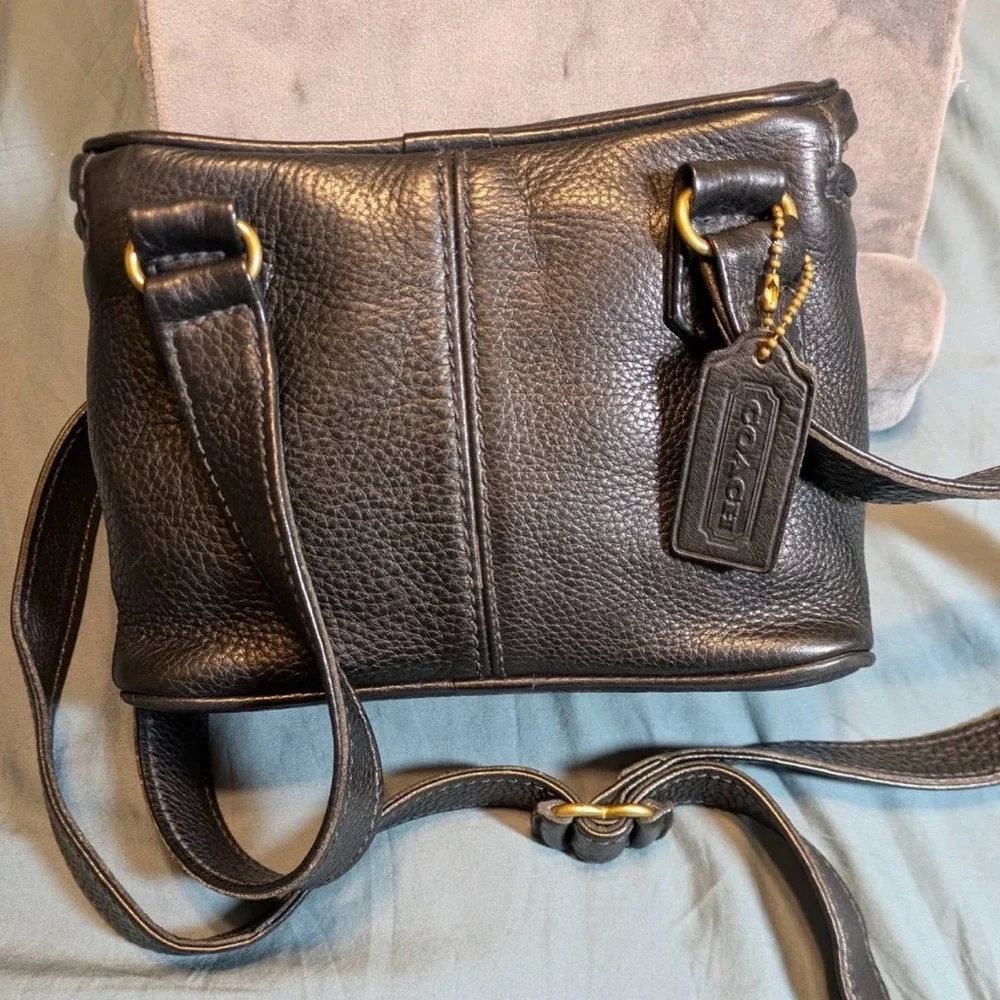 Stunning EUC vintage Coach black pebbled leather Sonoma Fishing Creel crossbody